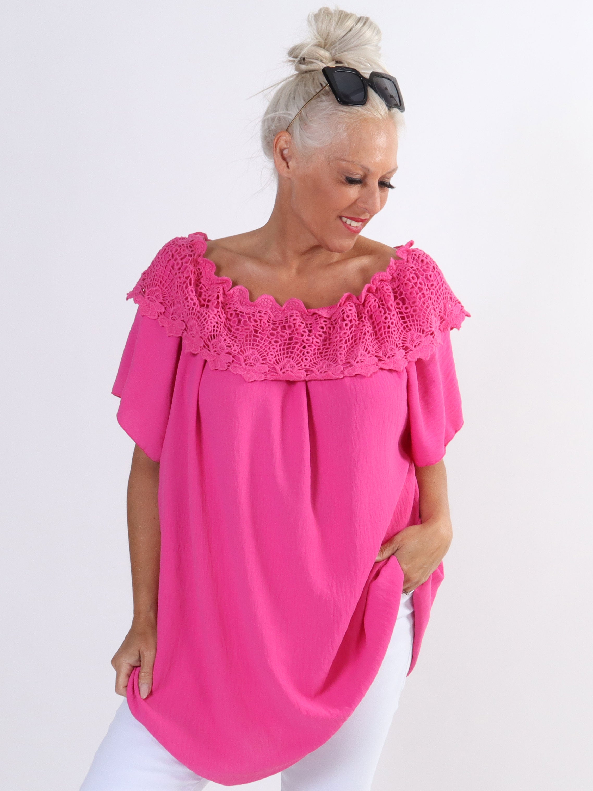 Sydney - Sød plus size tunika med broderinger